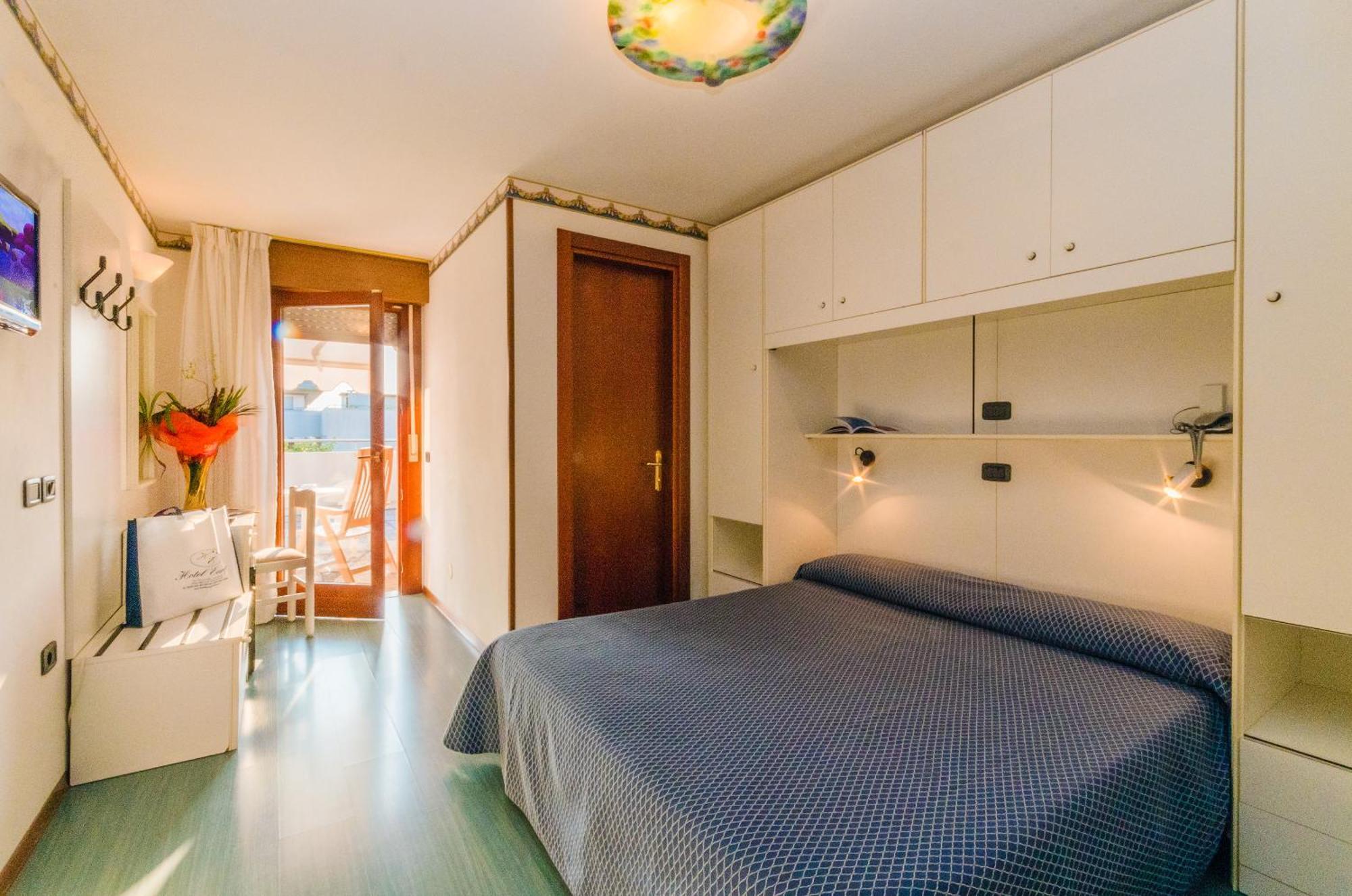 Hotel Europa بيبيوني المظهر الخارجي الصورة